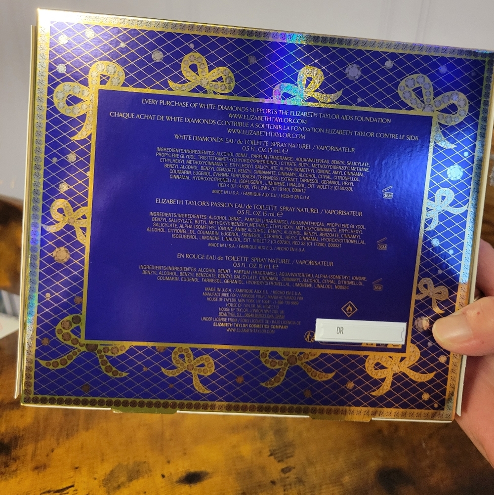 The Elizabeth Taylor Collection White Dianonds gift Set - Picture 2 of 13
